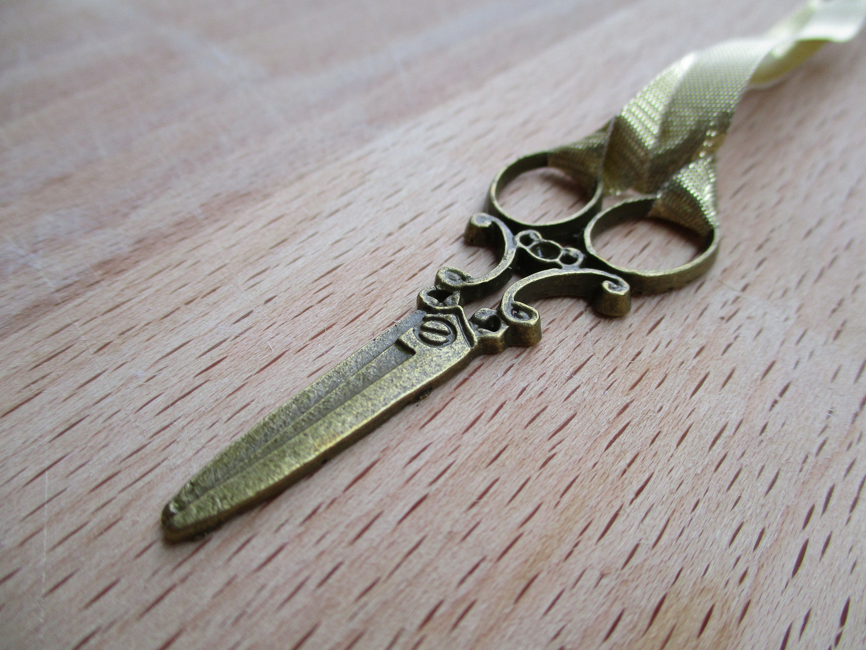 Cross Stitch Scissors, Embroidery Scissors, Needlepoint Scissors, European  Style Scirrors, Vintage Style Scissors 