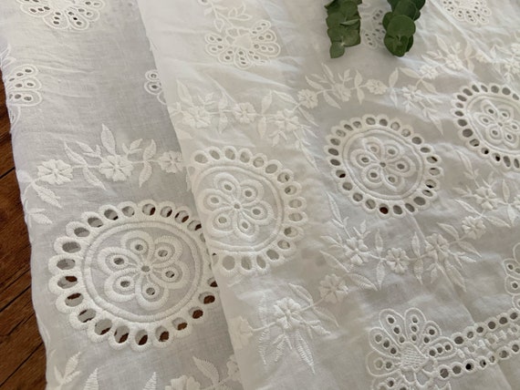 Off white Cotton Lace trim, Delicate eyelet lace trim, vintage style lace trim for couture and home decor