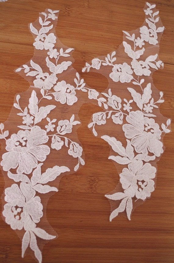 2 pcs lace applique with retro flowers, embroidered lace appliques, ivory lace applique