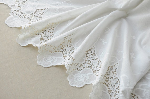 cotton eyelet lace fabric with scalloped border, hollowed out lace fabric with scallops