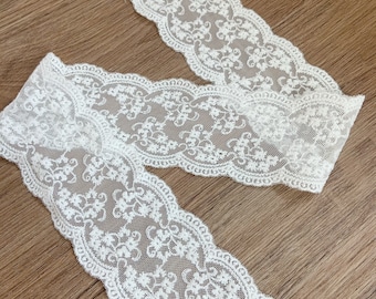 10 yards Off white Cotton Lace trim, vintage style lace trim for couture and home decor