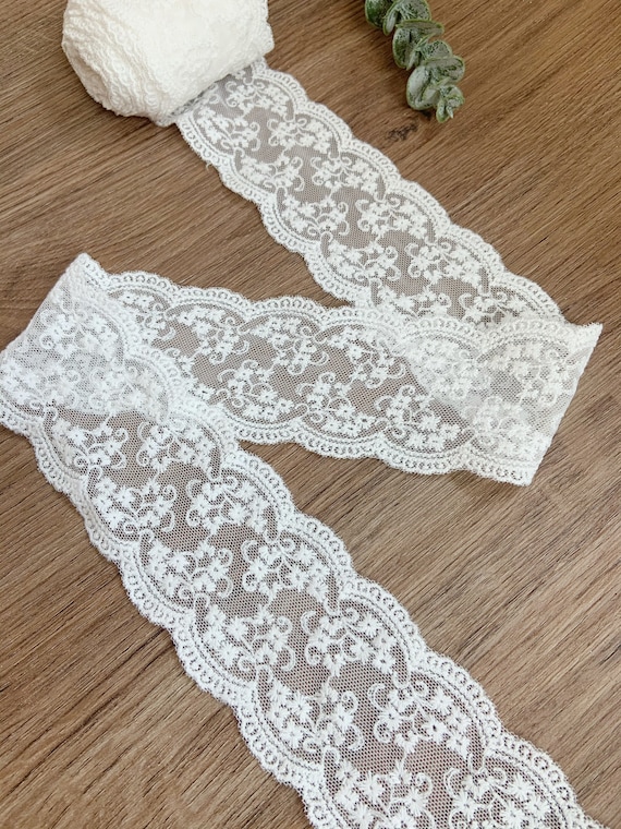10 yards Off white Cotton Lace trim, vintage style lace trim for couture and home decor