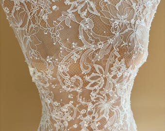 White bead Chantilly lace fabric for wedding dress, exquisite lace fabric for bridal gowns, bridal robe veil