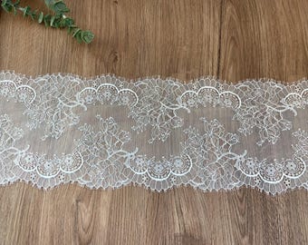 Soft white Chantilly lace trim with scallops, lace trim with fringes for wedding dress, veil, lingerie, bridal robe