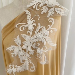 2pcs White 3d florals applique, heavy head 3d flowers applique