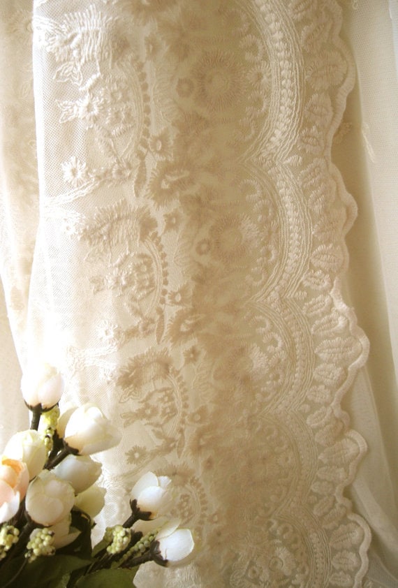 antique embroidered lace fabric, vintage lace fabric, retro embroidered gauze lace fabric, scollaped trim lace, flowers lace