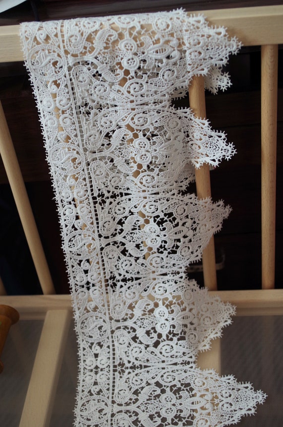 delicate guipure lace trim with retro scallop pattern, vintage style lace trim, wide lace trim with grace floral pattern, off white lace