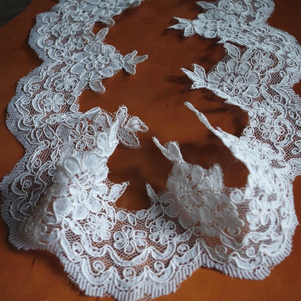 ivory lace trim, bridal lace trim, cord lace, scalloped trim lace for bridal veil