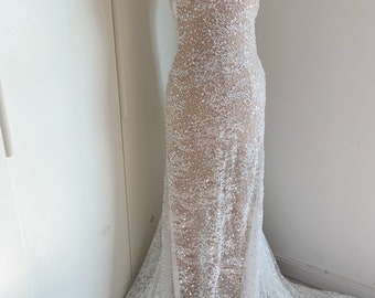 Off White Beaded Chantilly Lace Fabric: Bridal Dress Material