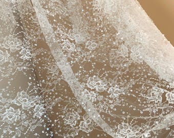 Tejido de encaje Chantilly con cuentas blancas, tejido de encaje Chantilly con cuentas pesadas para vestido de novia