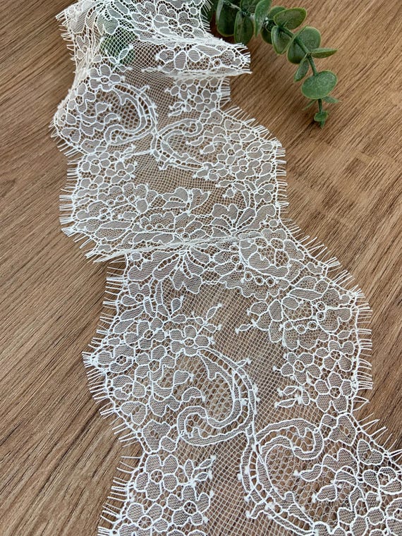 white Chantilly lace trim with double scallops, lace trim with fringes for wedding dress, veil, lingerie, bridal robe