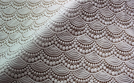ivory lace fabric, retro lace fabric, scallop lace fabric, wave pattern fabric, bridal fabric lace