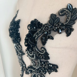 Schwarze Strassapplikation mit 3D Blumen für Couture, Kristall Mieder Patch, handgemachter Mieder Patch für ein Tanzkostüm