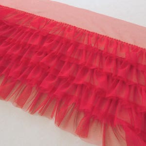 roter Rüschen tüllbesatz, rosa plissierte Maschenbesatz, Tutu Kleid Stoff, Rüschenmaschen, Puppenkleid Stoff, Hochzeit Dekor, Bastelbedarf
