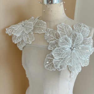 Off white Big 3d bead flowers applique for dress, costume, heavy bead flower patch for garment