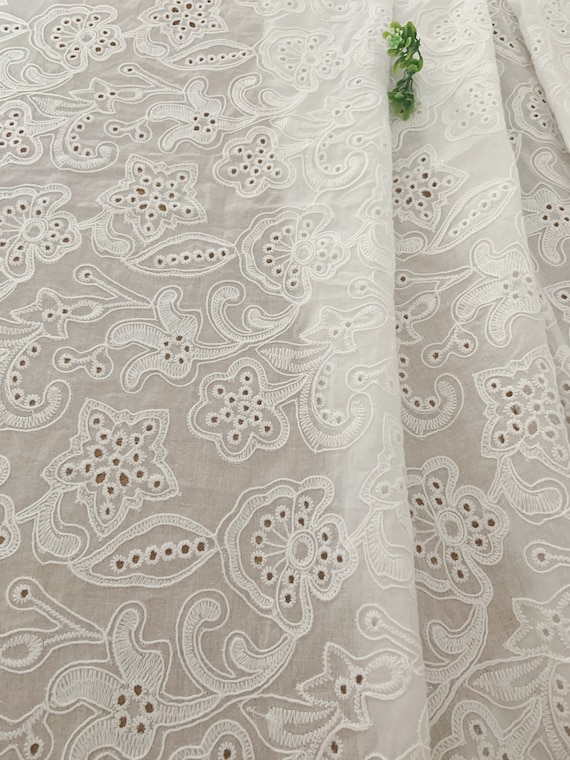 Cotton eyelet lace fabric with Guipure embroidery, cotton Guipure lace fabric, 100% cotton, 2021 new arrival