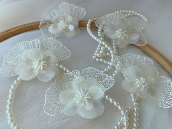 5pcs beige lace flower appliqué with sequins, 3d floral patch with beads , handcrafted flower for garment supplies