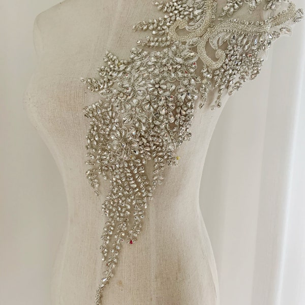 Grande applique de corsage en strass, applique en cristal artisanale pour robe de mariée, patch de strass perlant à la main haute couture