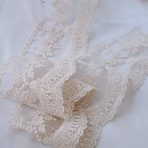 cream Cotton Lace trim, ivory embroidered lace trim, ecru lace trim with double selvedge