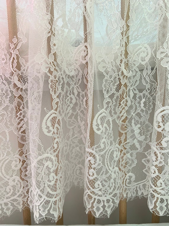 1 yard chantilly lace fabric