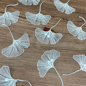 5 st elfenbensfärgade ginkgobladsapplikationer med pärlor, handgjord 3D-ginkgolapp med paljetter för klädtillbehör
