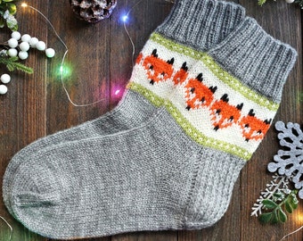 Wool knit socks with fox ornament, EU 38-40, US 7-8.5, UK 5-6.5, women's winter socks, Christmas gift, hand knitted socks, outdoor gift