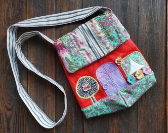 Mädchen Stoff Tasche, Landhaus Umhängetasche, Haus Tasche, Cottage Haus Tasche, Patchwork handgefertigte Tasche, Kindertasche, Geschenk für Mädchen