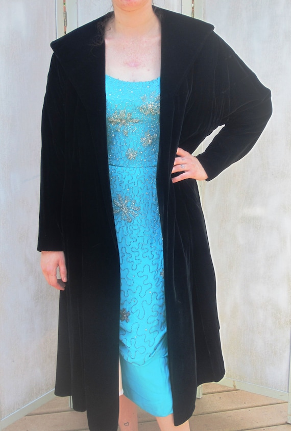 Vintage 50s Black Velvet Opera Coat w/ Rhinestone… - image 1