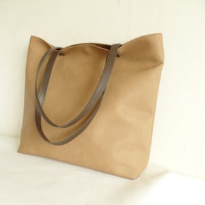Large vegan leather tote bag, heavy duty tote bag, oversized tote bag, carry all bag, multi purpose bag, School bag, work bag, office bag
