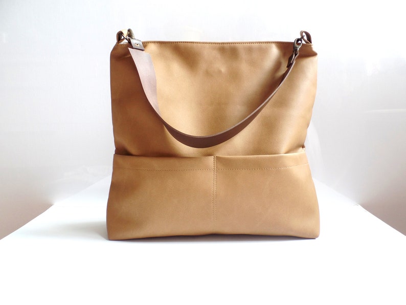 Vegan leather hobo bag with real leather handle Cognac bag Casual shoulder bucket bag Leather tote bag Honey brown bag Toffee brown bag