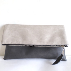 Bolso de mano de piel gris, Bolso de mano de piel vegana, Bolso de mano plegable, Bolso de mano con cremallera, Bolso de mano de piel minimalista