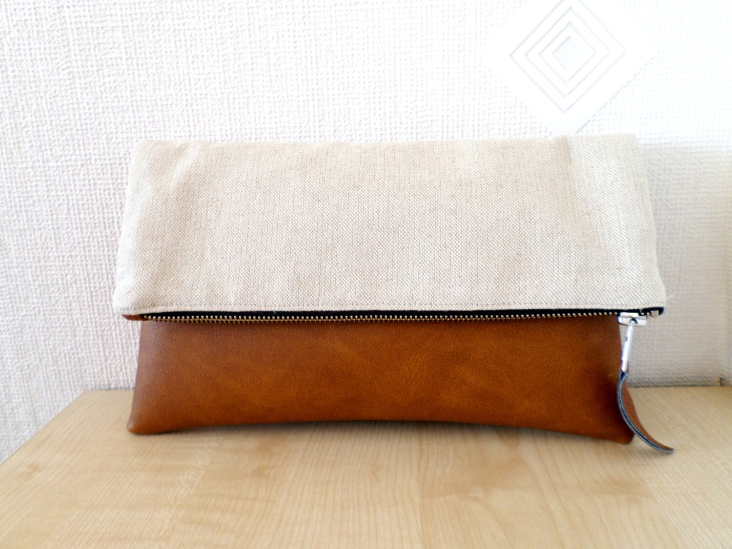 LEATHER CLUTCH CAMEL – MADE FREE®