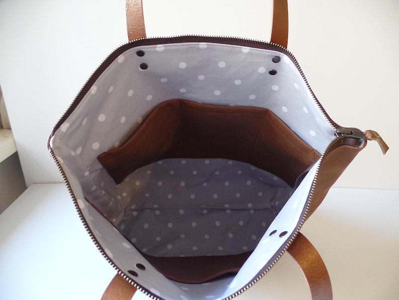 Cognac Brown Vegan Leather Tote Bag: Oversized Carryall with Zipper image 4