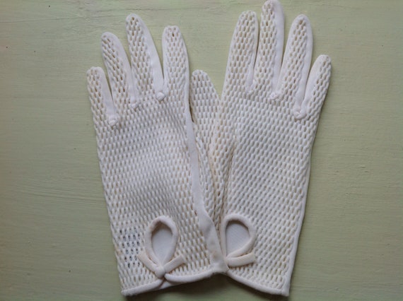 Vintage Ladies Gloves - image 4