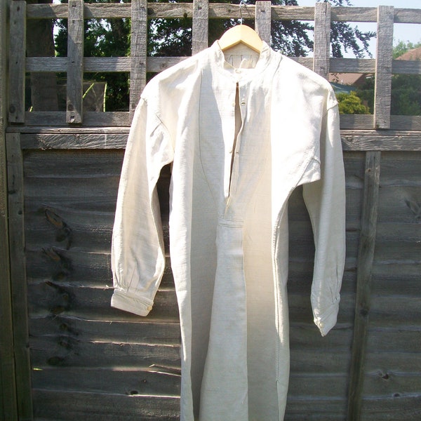 Traditional Late 19th/Early20th  Cent.  Antique French Linen Work Smock.