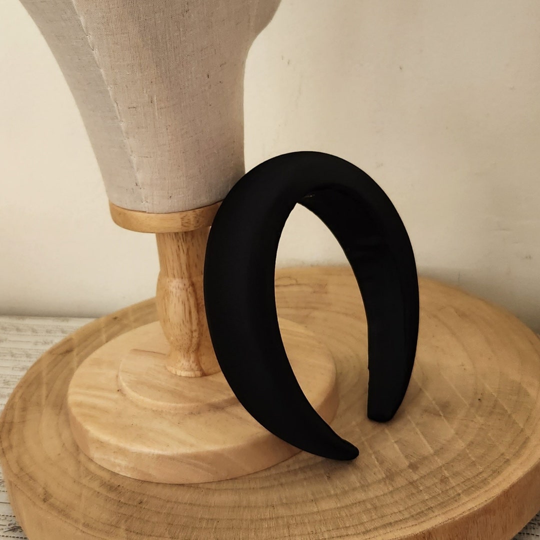 ヘアアクセサリー [BlackMuse] kate hair band Black Velvet Padded Headband for Women, Elegant Fashion