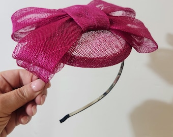 Magenta Pink fascinator hat for tea party, wedding mini hat kate middleton style