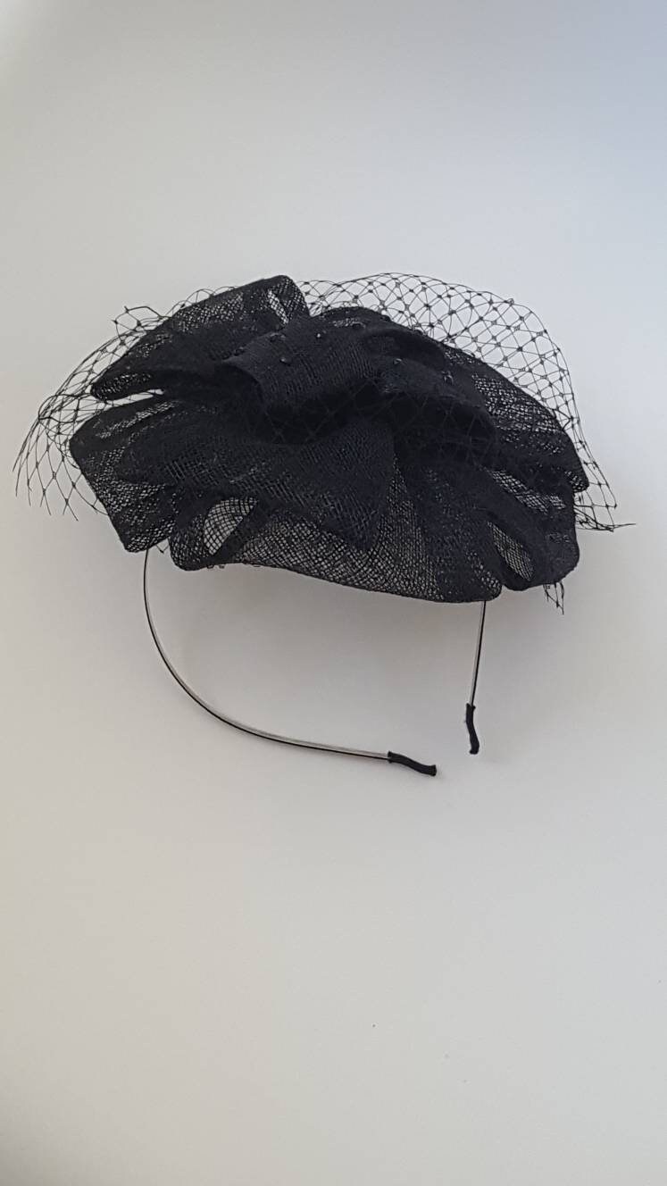 Black fascinator Wedding hat Bridal headpiece Bridal | Etsy