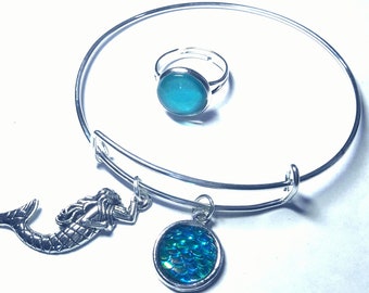 Mako Mermaids Ring and Bangle Set. H2o Mermaid moonring and charm bracelet.