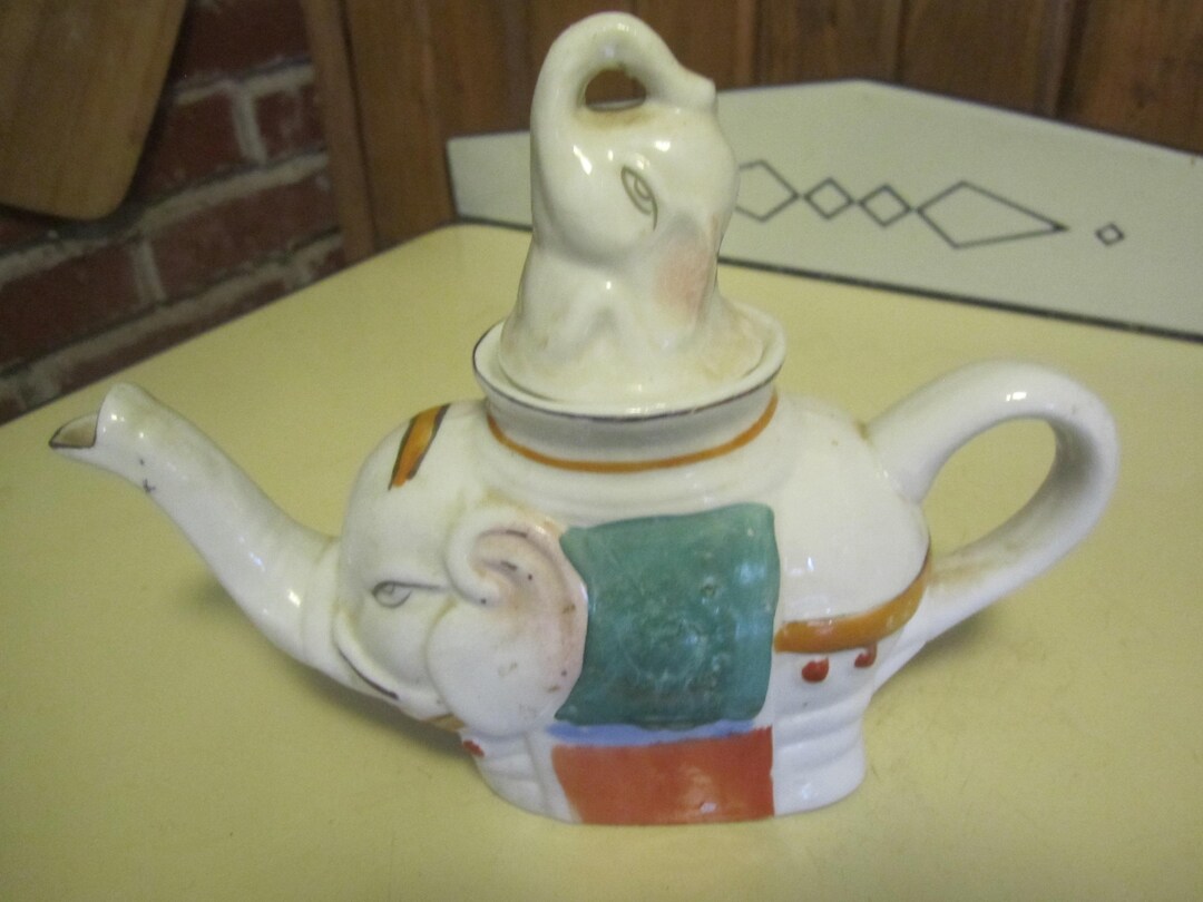 Vintage Teapot Vintage Elephant Teapot Made in Chinasale Etsy