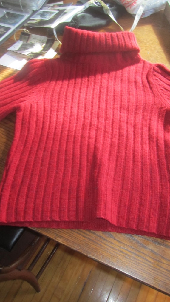 Beautiful Red Wool Sweater 100% Wool Sweater