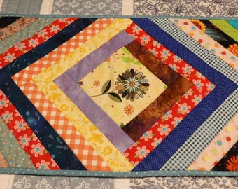 Homemade Flowers Table Runner, 14" x 30" Cotton fabrics