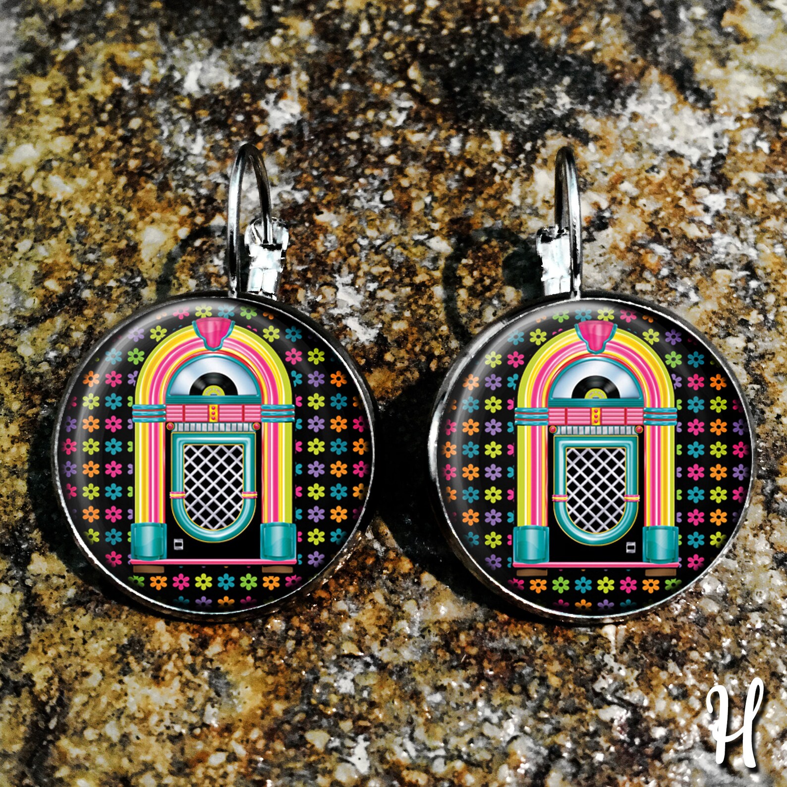 Hippie Earrings Peace and Love Earrings Groovy Earrings Etsy