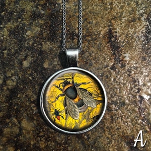 Bee Necklace, Bee Keeper Necklace, Bee Pendant, Bumble Bee Necklace, Bee Glass Pendant, Honey Bee Necklace P128