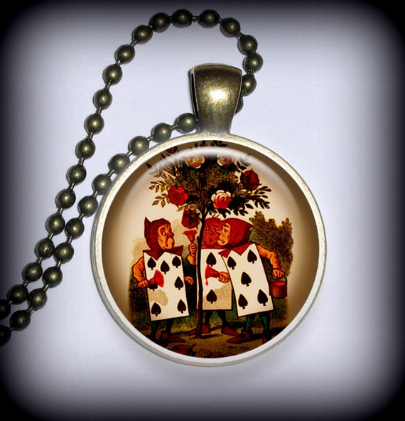 Alice in wonderland resin Cheshire Cat pendant necklace