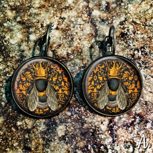 Bee Earrings, Bumble Bee Earrings, Honey Bee Earrings, Bee Keeper Earrings, Honey Earrings, Bee Jewelry P128