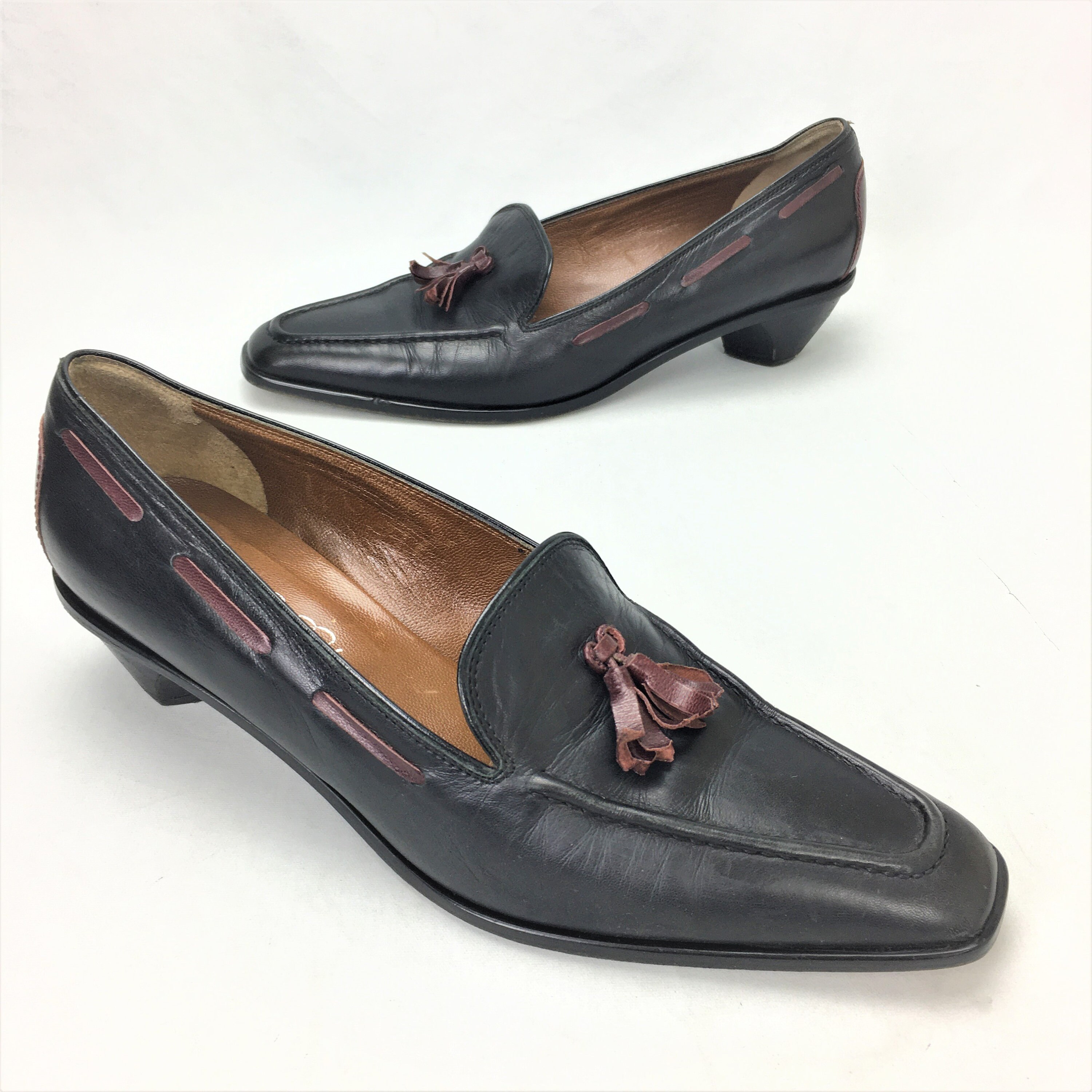 brooks dress shoes womens