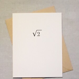 Tarjeta de matemáticas con el mensaje "Lo siento", tarjeta de ecuación, lo siento por ser irracional, número irracional raíz cuadrada de dos, tarjeta positivamente asombrosa