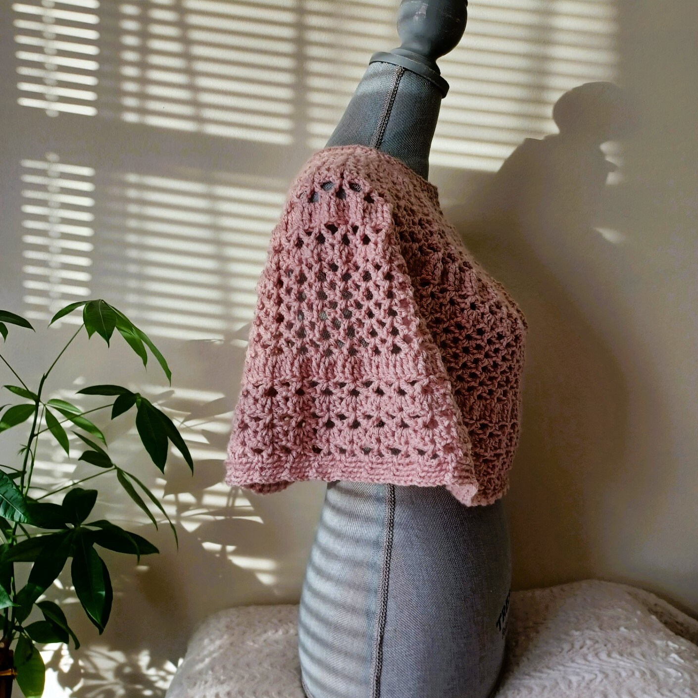 DANDELION FIELD CAPELET / Crochet Short Cape / Cropped Cape / Crochet ...