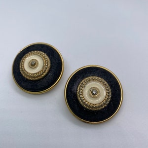 Vintage Black & Gold Tone with enamel Round shape Button Clip On Earrings